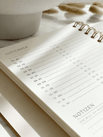 Lade das Bild in den Galerie-Viewer, Kalender 2027 | DIN A5 | beige
