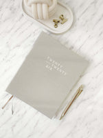 Lade das Bild in den Galerie-Viewer, Kalender 2026 | DIN A5 | hellgrau
